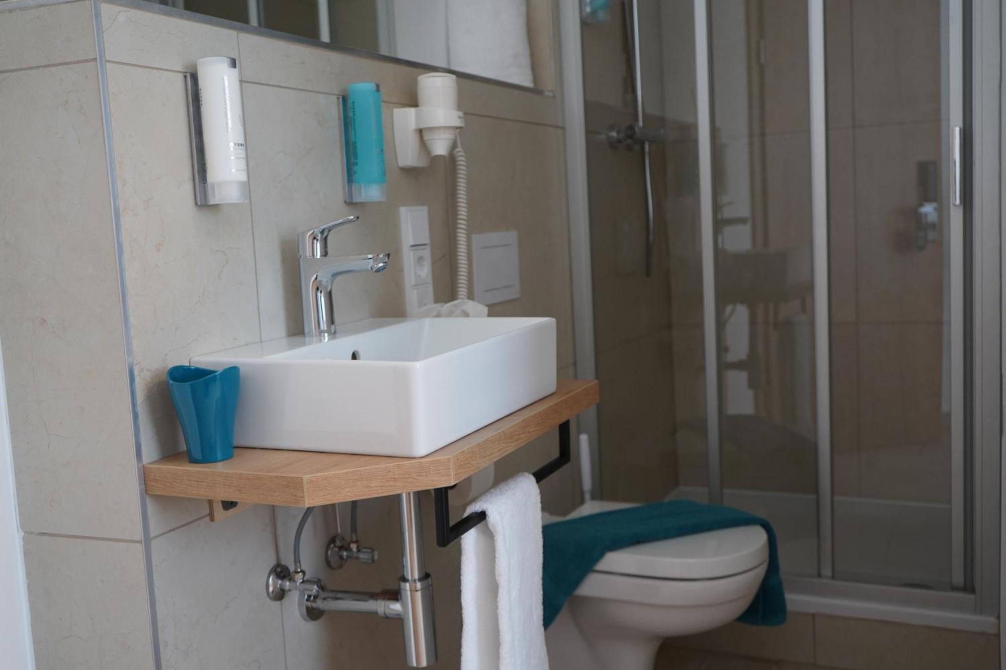 Eco Motel Wallersdorf エクステリア 写真