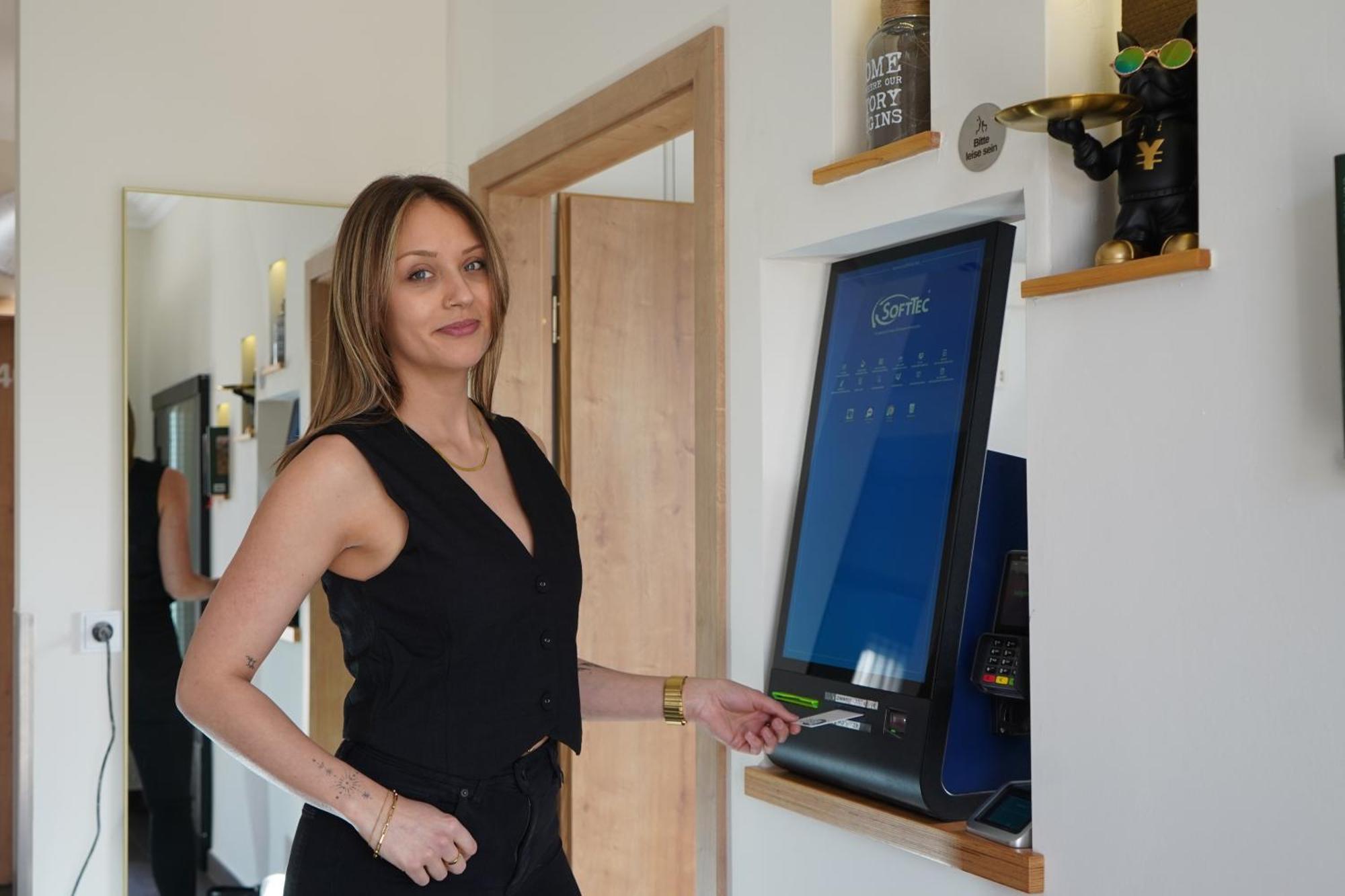 Eco Motel Wallersdorf エクステリア 写真